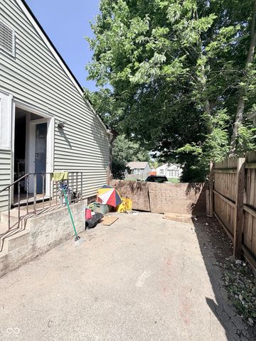3706 Hillside Avenue, Indianapolis, IN 46218
