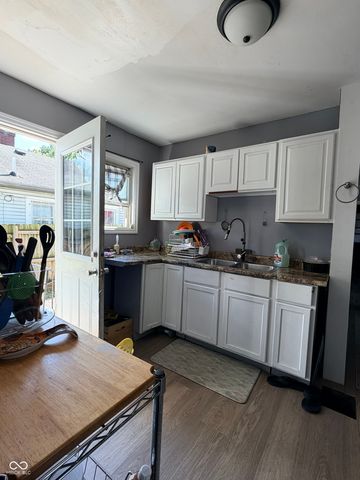 3706 Hillside Avenue, Indianapolis, IN 46218