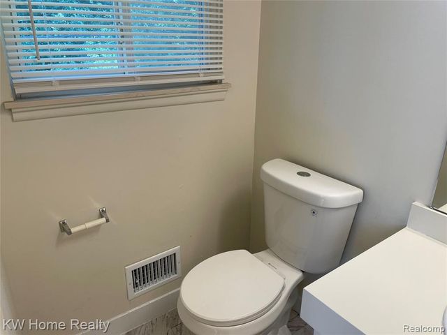20360 Wildhern Street, Southfield, MI 48076