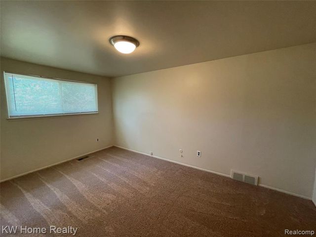 20360 Wildhern Street, Southfield, MI 48076