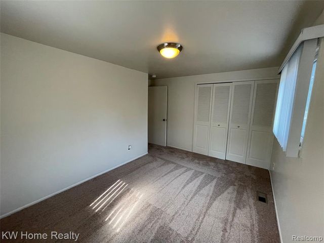 20360 Wildhern Street, Southfield, MI 48076