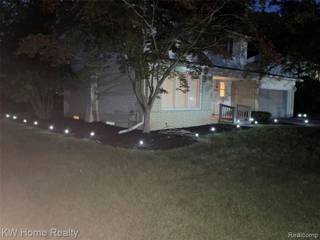 20360 Wildhern Street, Southfield, MI 48076