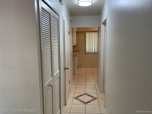 20360 Wildhern Street, Southfield, MI 48076