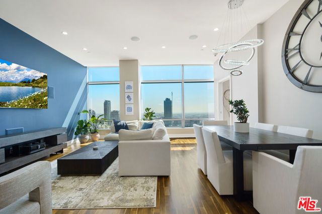 900 W Olympic Boulevard 32G, Los Angeles, CA 90015