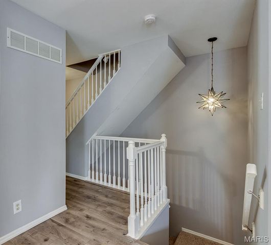 1632 Whispering Creek Drive, Ballwin, MO 63021