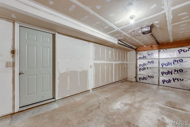 1632 Whispering Creek Drive, Ballwin, MO 63021