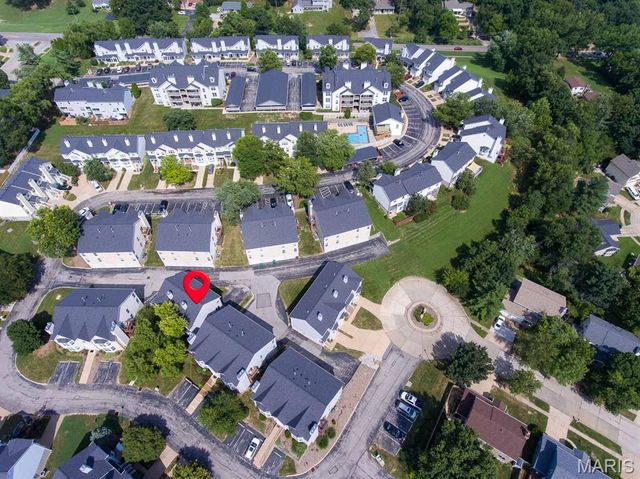 1632 Whispering Creek Drive, Ballwin, MO 63021