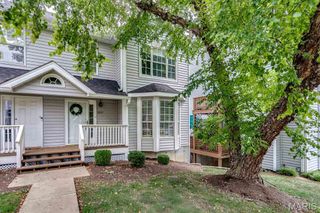 1632 Whispering Creek Drive, Ballwin, MO 63021