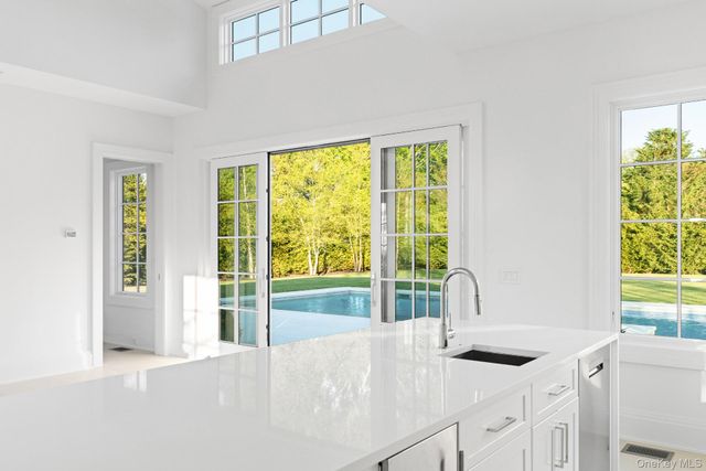 361 Mitchell Lane, Bridgehampton, NY 11932