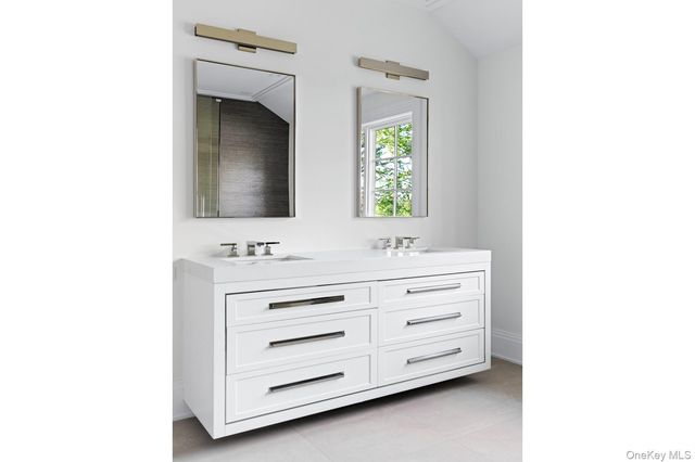 361 Mitchell Lane, Bridgehampton, NY 11932