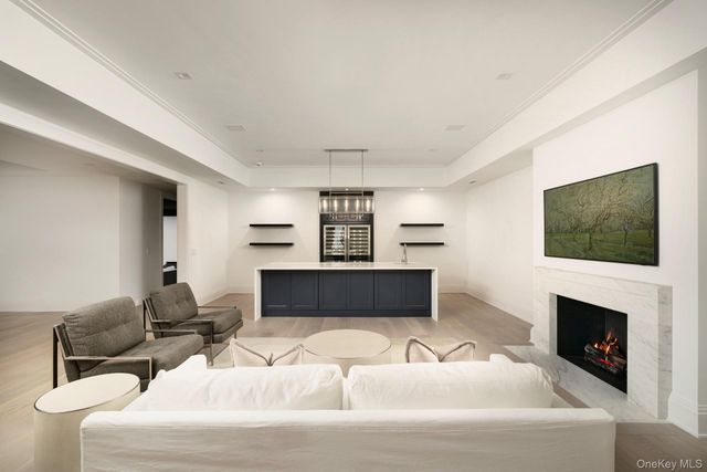 361 Mitchell Lane, Bridgehampton, NY 11932