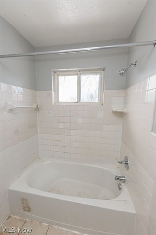 4878 Banbury Court 12, Warrensville Heights, OH 44128