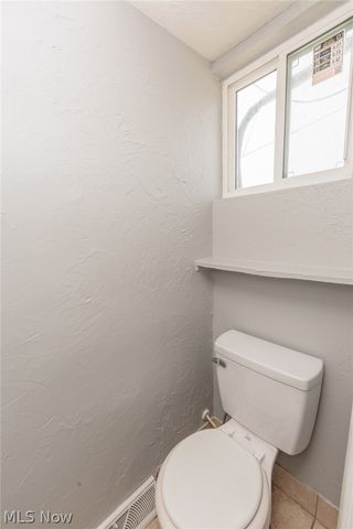 4878 Banbury Court 12, Warrensville Heights, OH 44128