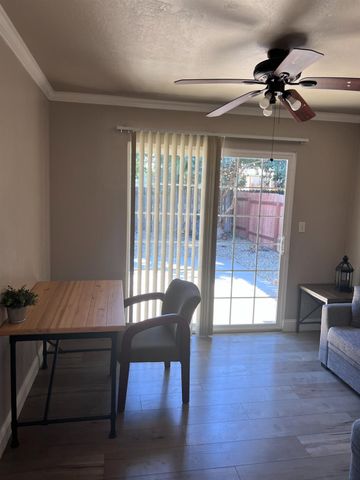 7213 Chesline Dr, Citrus Heights, CA 95621