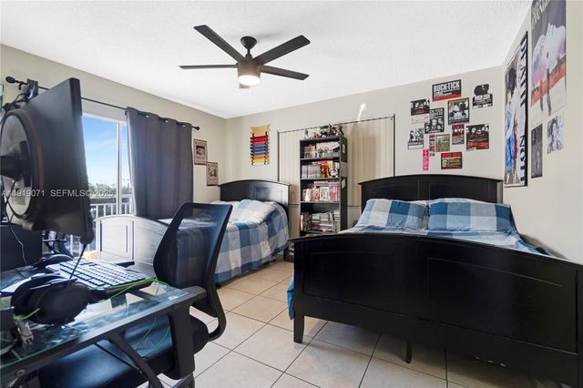 8560 SW 212th St 308, Cutler Bay, FL 33189