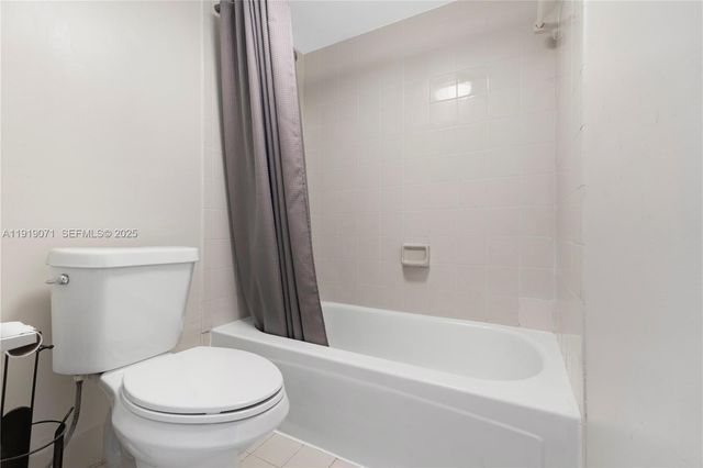 8560 SW 212th St 308, Cutler Bay, FL 33189