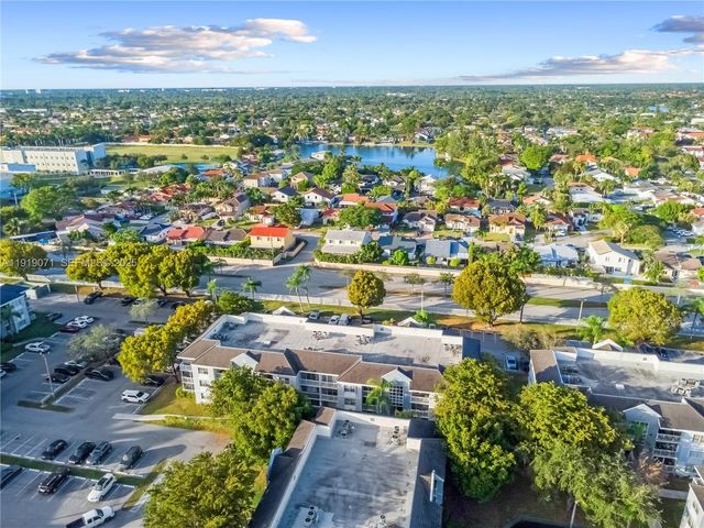 8560 SW 212th St 308, Cutler Bay, FL 33189