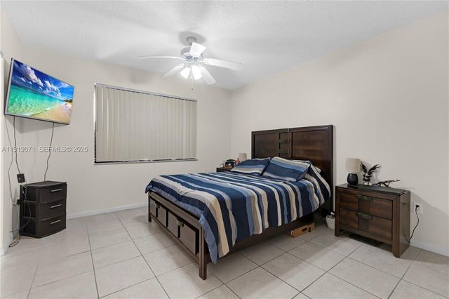 8560 SW 212th St 308, Cutler Bay, FL 33189