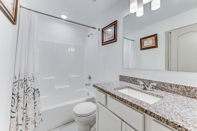 204 Shoreview Drive, Conroe, TX 77303