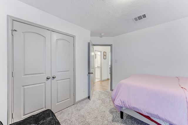 204 Shoreview Drive, Conroe, TX 77303