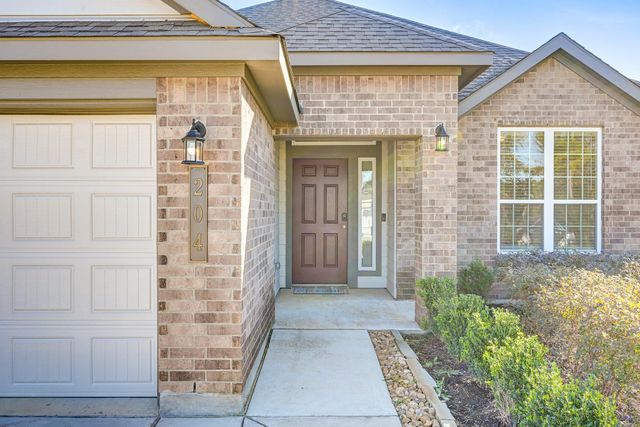 204 Shoreview Drive, Conroe, TX 77303