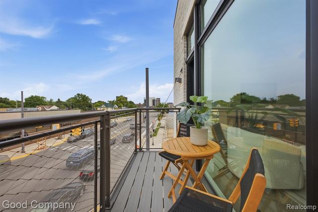 110 Austin Avenue 301, Royal Oak, MI 48067