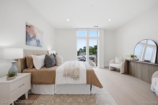 110 Austin Avenue 301, Royal Oak, MI 48067