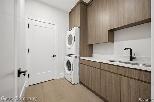 110 Austin Avenue 301, Royal Oak, MI 48067