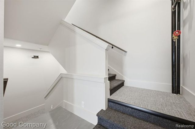 110 Austin Avenue 301, Royal Oak, MI 48067