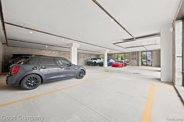 110 Austin Avenue 301, Royal Oak, MI 48067