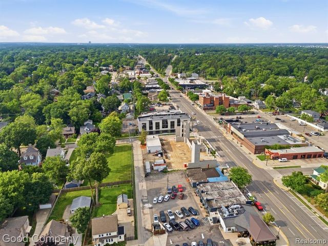 110 Austin Avenue 301, Royal Oak, MI 48067