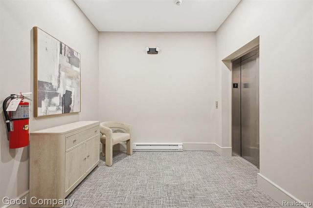 110 Austin Avenue 301, Royal Oak, MI 48067