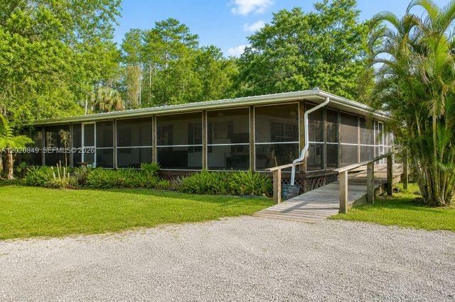 3880 Packinghouse Road, Alva, FL 33920