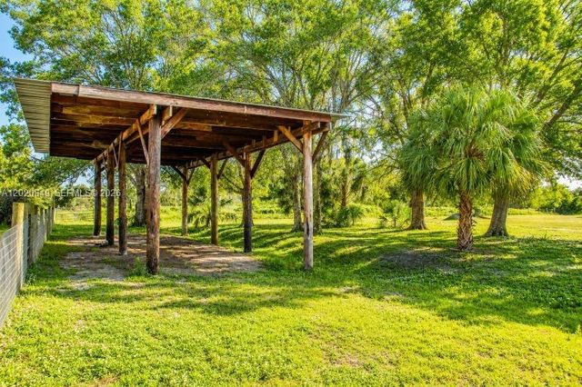 3880 Packinghouse Road, Alva, FL 33920