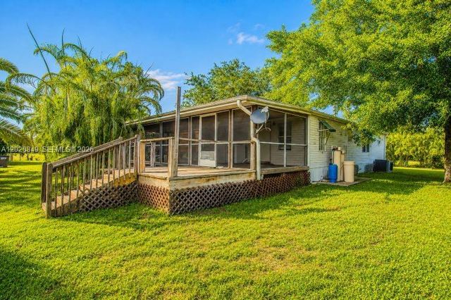 3880 Packinghouse Road, Alva, FL 33920