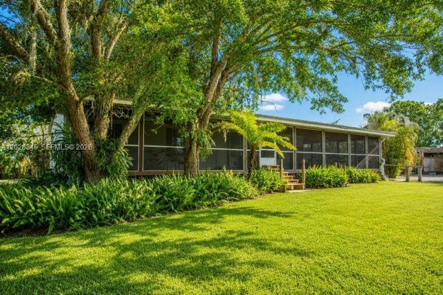 3880 Packinghouse Road, Alva, FL 33920