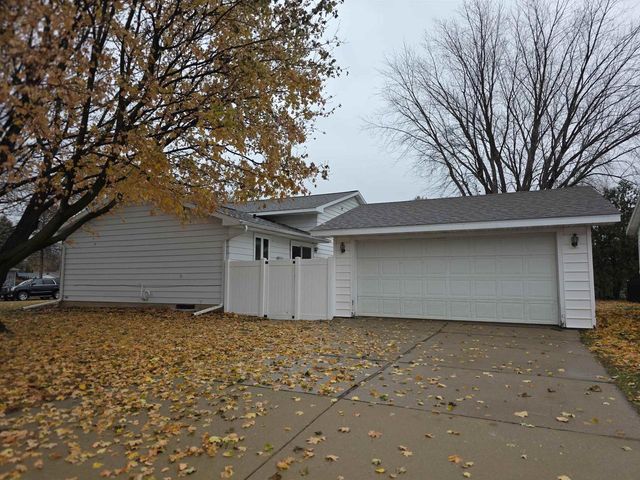 873-875 Lincoln Avenue, Prairie Du Sac, WI 53578