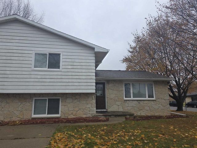 873-875 Lincoln Avenue, Prairie Du Sac, WI 53578