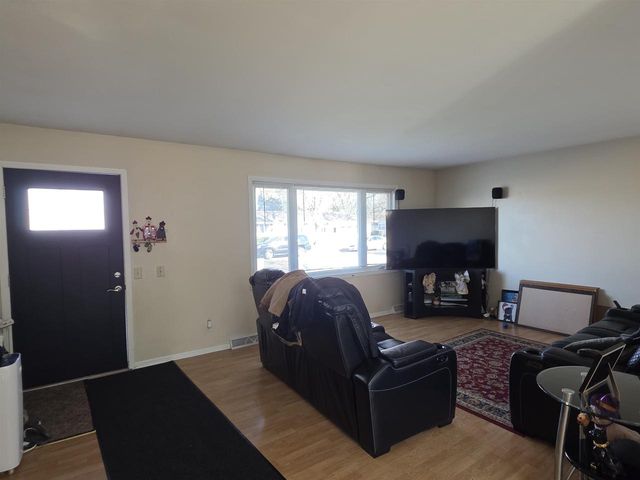 873-875 Lincoln Avenue, Prairie Du Sac, WI 53578