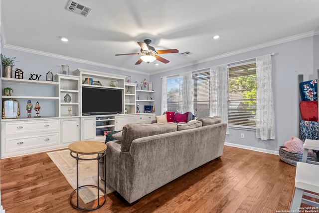 2730 Trinity Fls, San Antonio, TX 78261