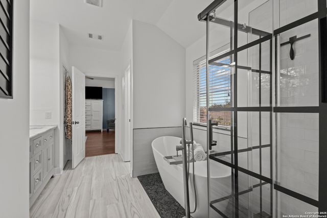 2730 Trinity Fls, San Antonio, TX 78261