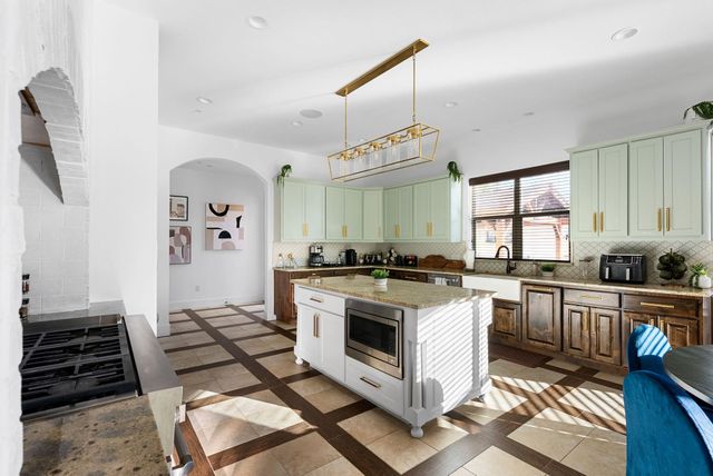 1116 Terjo LN, Austin, TX 78732