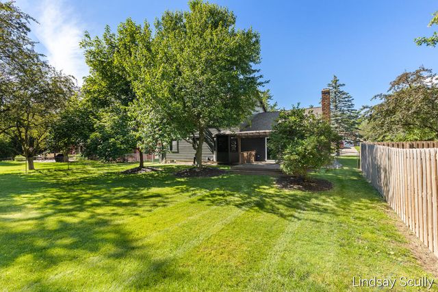1830 Lockmere Drive Se, City Of Kentwood, MI 49508