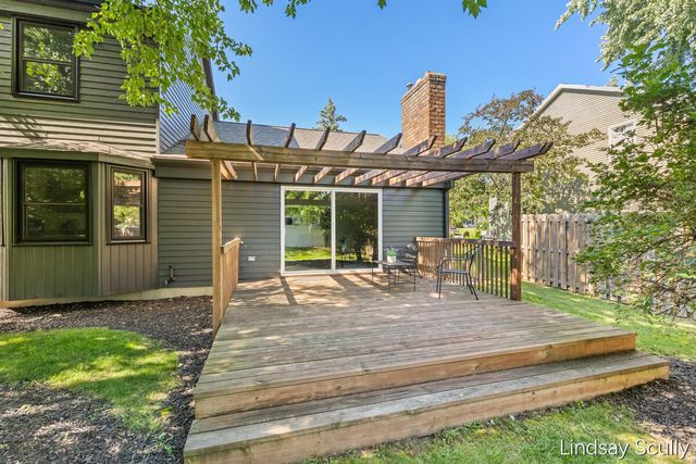 1830 Lockmere Drive Se, City Of Kentwood, MI 49508