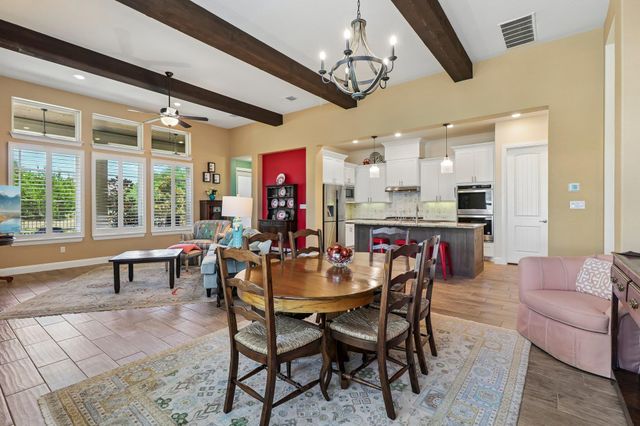 326 Mendocino LN, Austin, TX 78737