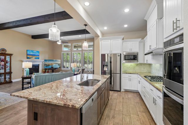 326 Mendocino LN, Austin, TX 78737