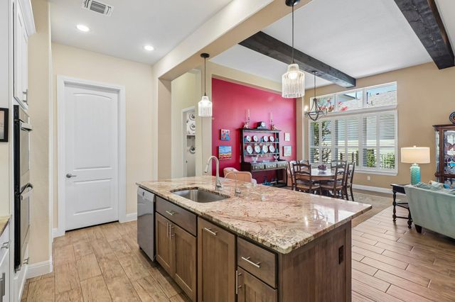 326 Mendocino LN, Austin, TX 78737