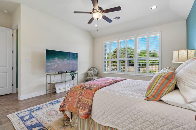 326 Mendocino LN, Austin, TX 78737