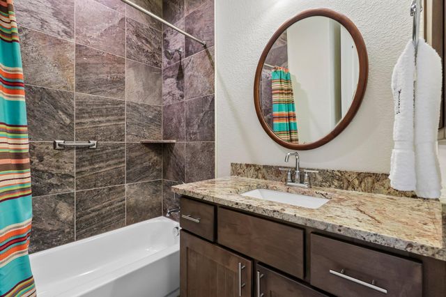 326 Mendocino LN, Austin, TX 78737