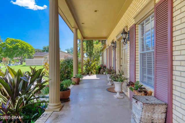 18 Twin River Drive, Ormond Beach, FL 32174